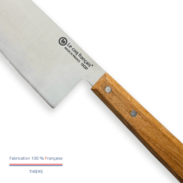 couteau-santoku-manche-chene-detail-le-coq-francais.png